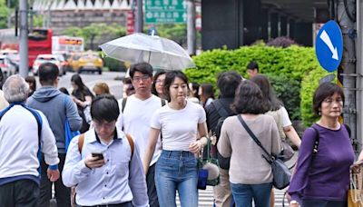 週一各地悶熱高溫30度以上 鋒面接近午後降雨機率高