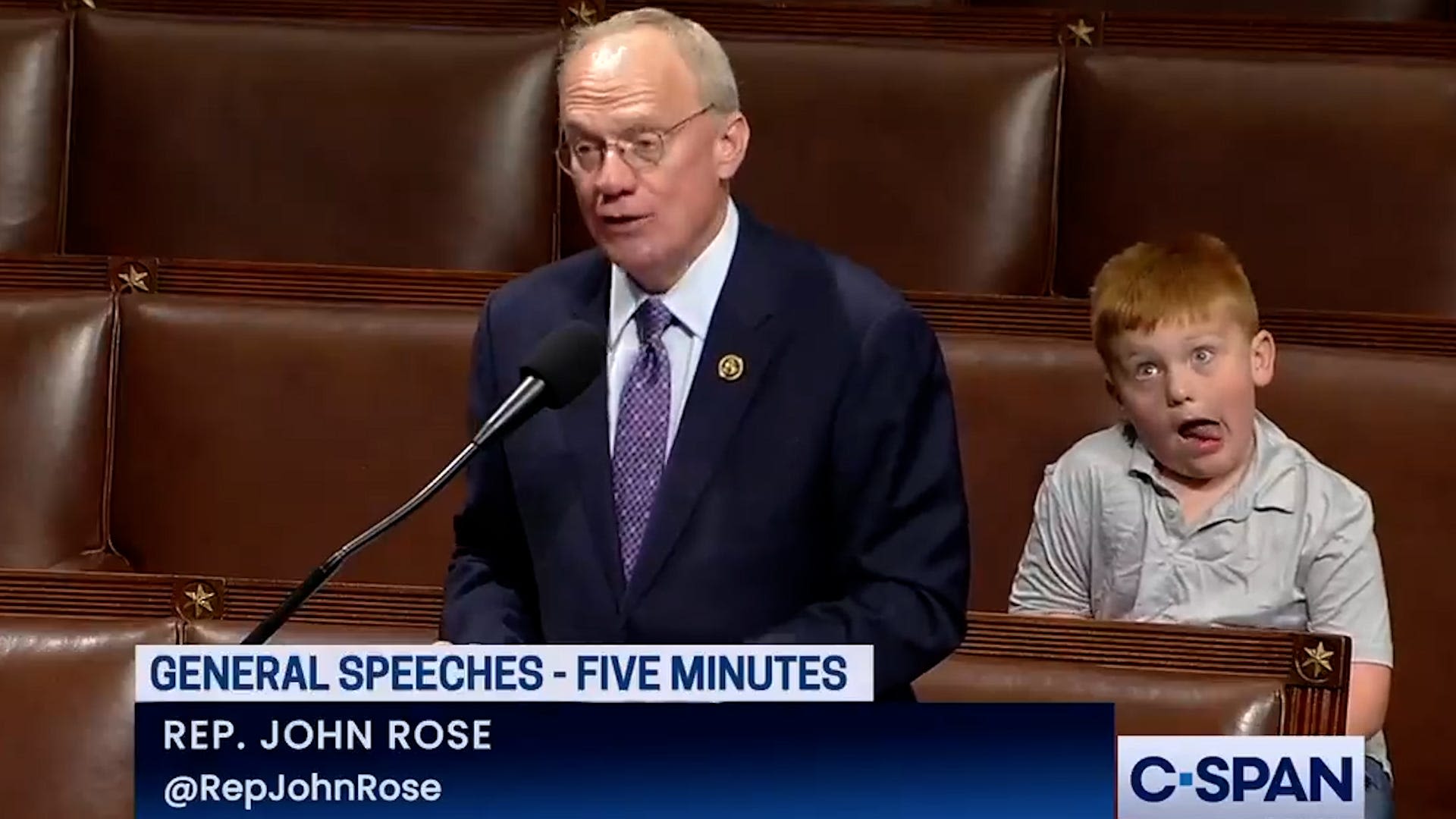 Tennessee politician's 6-year-old son upstages House speech with silly faces: Watch