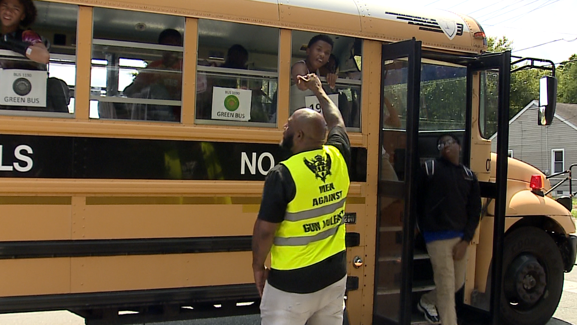 Back to school: Volunteers protect kids at JCPS bus stops for third straight year