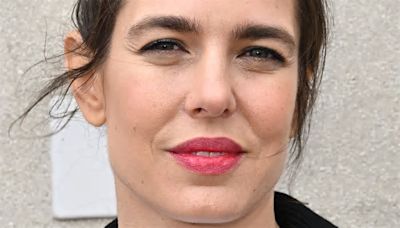 Charlotte Casiraghi, nuovo look da Chanel: terzo figlio in arrivo prima del divorzio