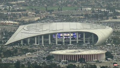 89th East LA Classic: High school rivals Garfield and Roosevelt to battle at SoFi Stadium