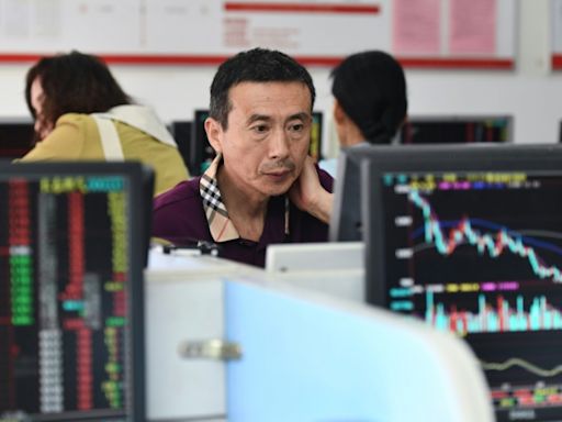 Stock markets diverge, oil gains after China rebounds