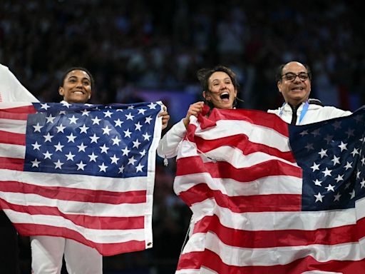 Lee Kiefer, Lauren Scruggs take gold and silver in US fencing showdown