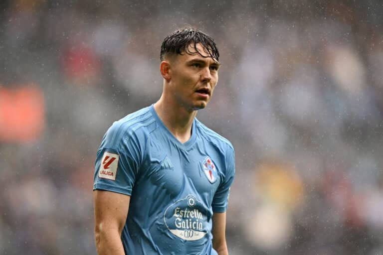 Bologna, Napoli join Roma in race for Strand Larsen