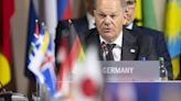 Scholz subraya en Suiza que no se puede lograr la paz sin Rusia pero Moscú sigue en guerra