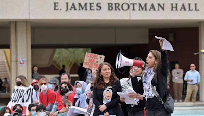 Hundreds of CSULB students, faculty march in pro-Palestine rally, including at Walter Pyramid