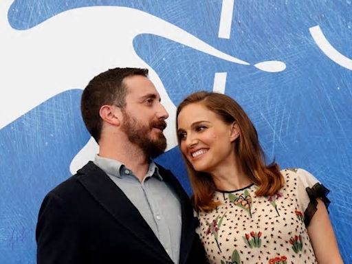 “El amor llegó al set”: reportan que Pablo Larraín y Natalie Portman tienen un romance