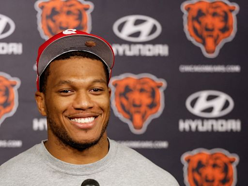 Reports: WR DJ Moore lands richest extension in Bears history