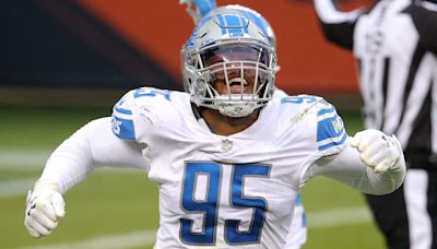 Recently-Retired Former Lions DE Floated as Option to Help Bears, Montez Sweat