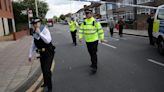 Hombre armado con una espada mató a un niño en plena calle de Londres e hirió a varias personas - La Opinión