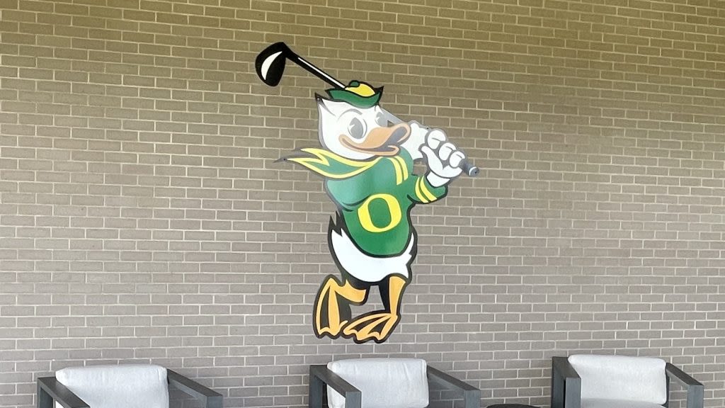 Oregon women's golf advances to match play at NCAA Championships