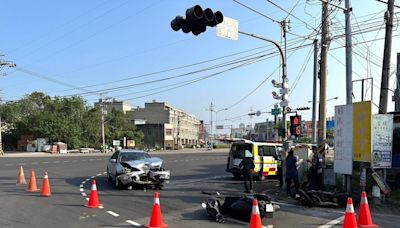 通霄自小客涉違規左轉 撞飛騎士再波及待轉機車