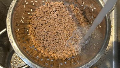 Method for 'removing grease from minced beef' leaves internet furious