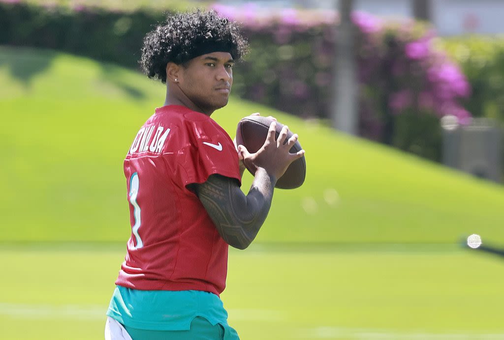 Dolphins, Tua make wish come true for Lauderhill teen in ESPN series