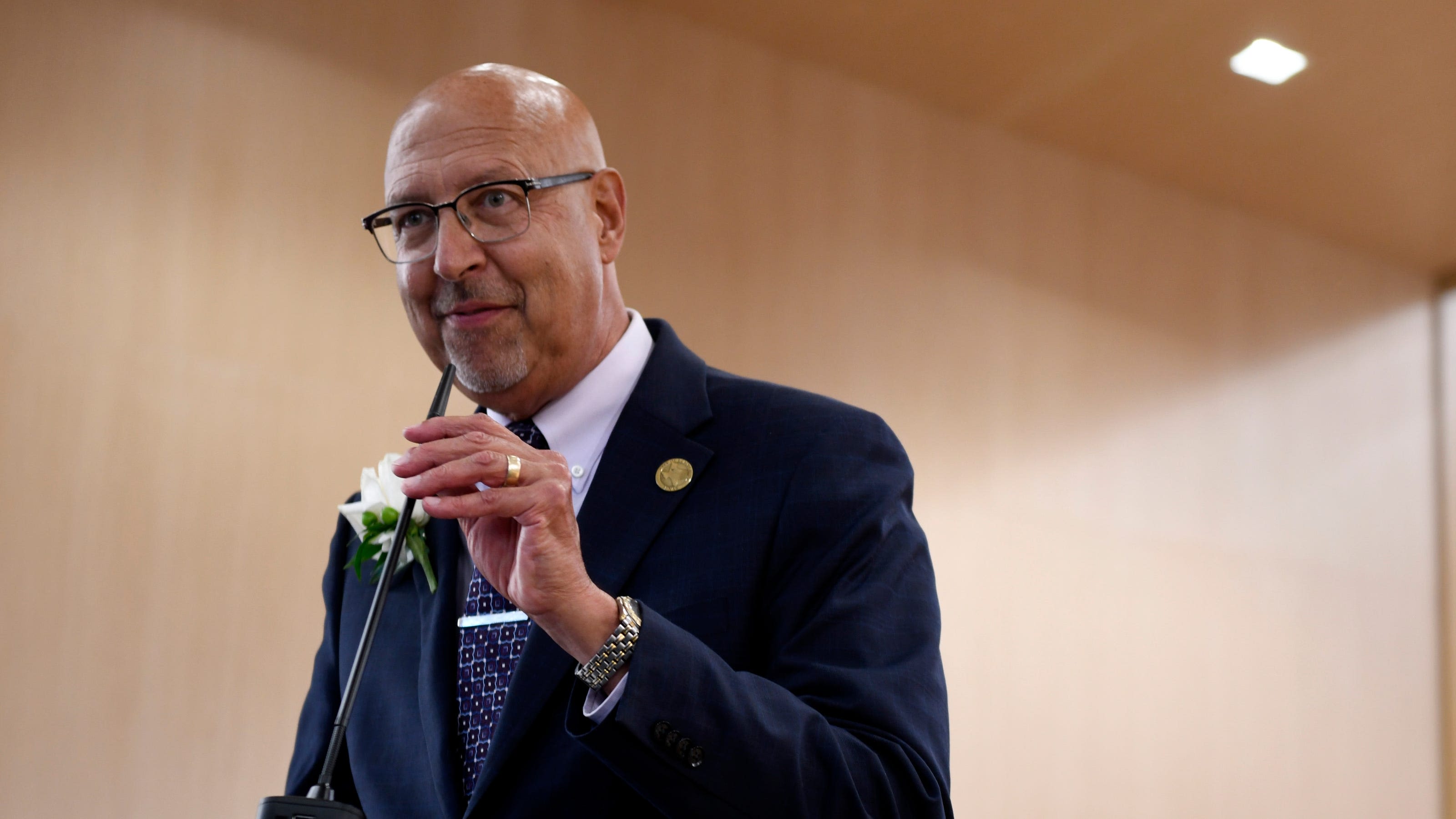 'Responsibility and duty': Mark McBrayer sworn in as Lubbock mayor, Gordon Harris on council