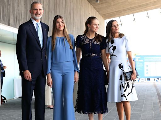 Leonor preside la entrega de los Premios Princesa de Girona junto a los Reyes