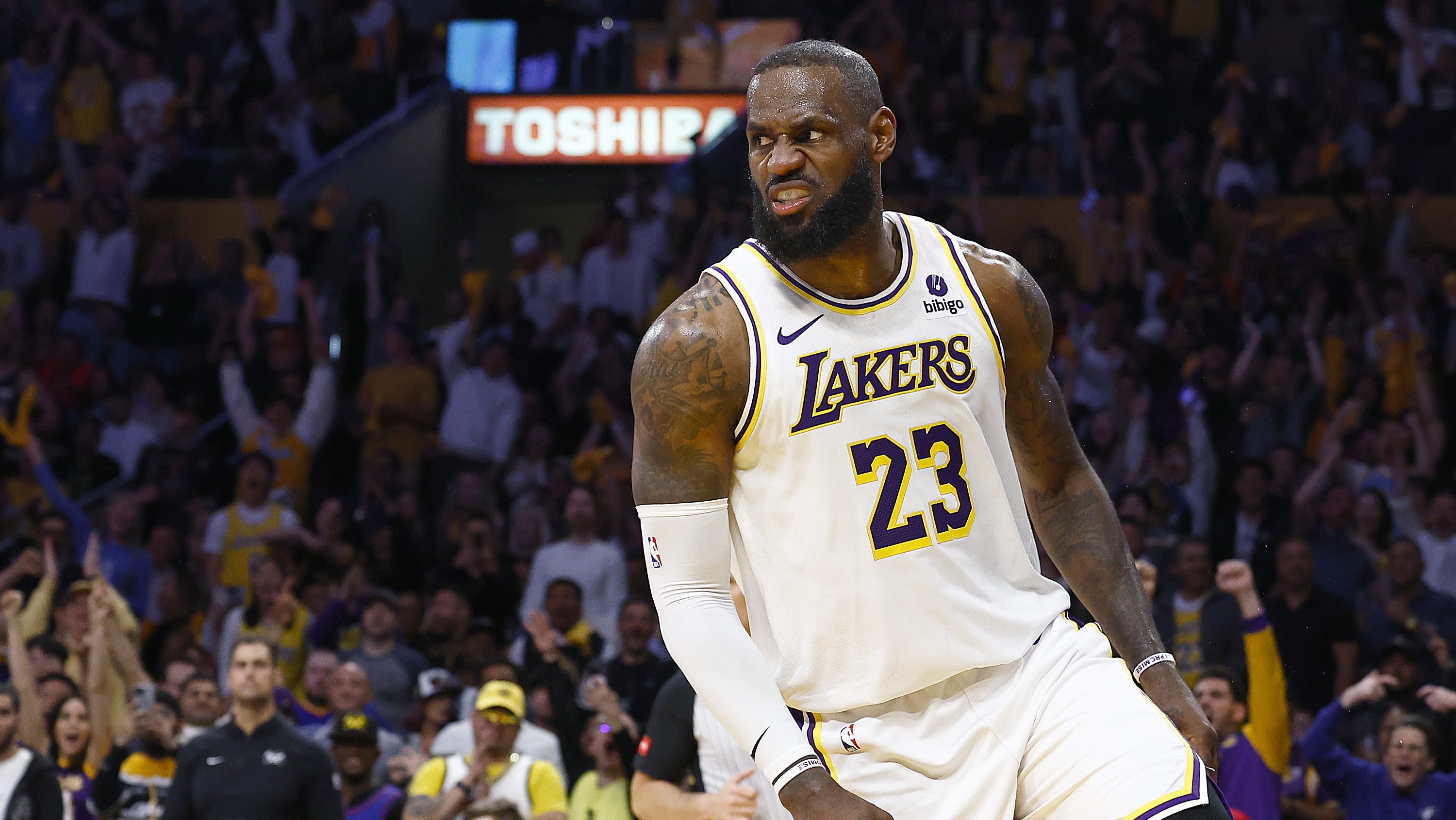 Lakers’ LeBron James Predicted to Sign 2-Year, $80 Million Deal