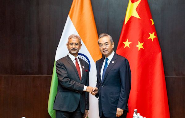 India and China agree to work urgently to achieve the withdrawal of troops on their disputed border