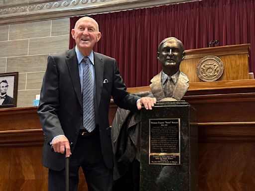 Longtime Missouri basketball coach Norm Stewart entered into the Hall of Famous Missourians