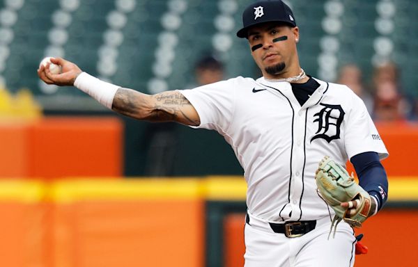 Detroit Tigers won't bench shortstop Javier Báez. A.J. Hinch: 'He's going to play, a lot'