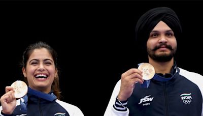 Paris Olympics 2024 | Manu Bhaker Scripts History With Double Olympic Bronze | Sports Video / Photo Gallery