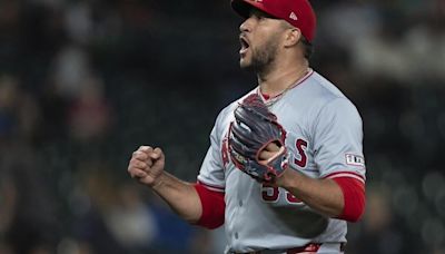 Phillies land 2023 All-Star closer Carlos Estévez from Angels for pitching prospects