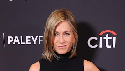 Jennifer Aniston Praises Rachel Green’s ‘Iconic Hair Accessories’ That ‘Caused a Million Trends’