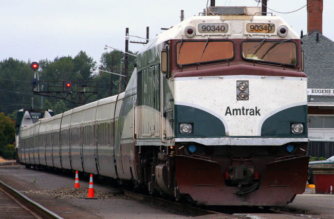 Amtrak Cascades offers free fares to Washington passengers 18 and under