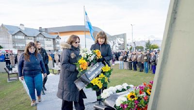 Homenajes a 42 años del hundimiento del crucero ARA “General Belgrano” - Diario El Sureño