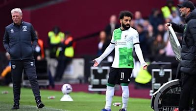 Tremenda discusión en el Liverpool: ¡Salah se encara con Klopp y Darwin lo frena!