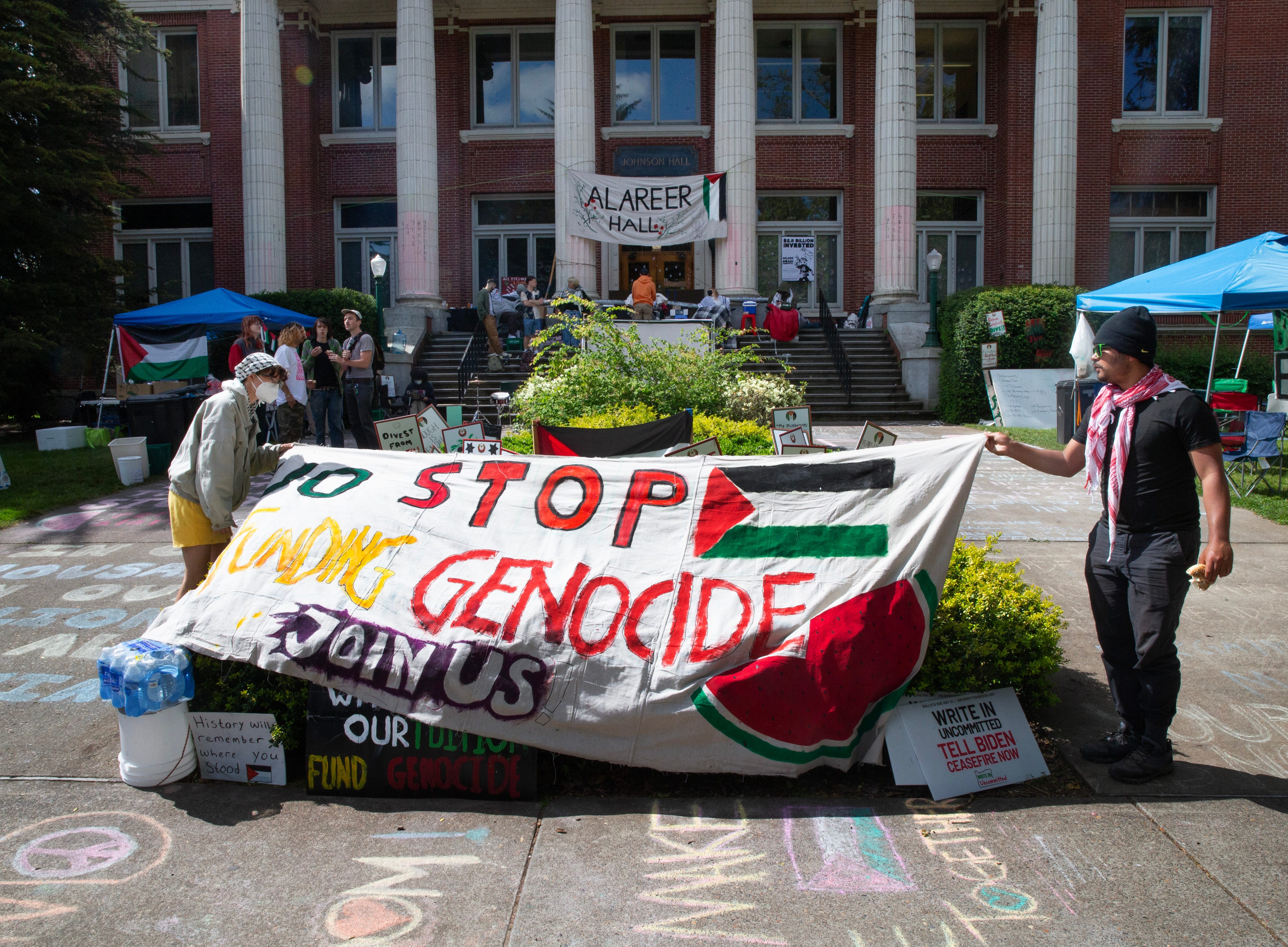 University of Oregon pro-Palestinian encampment relocates in effort to provoke administrators