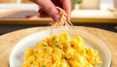 Here's How To Add Cheese To Your Scrambled Eggs Like A Chef