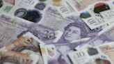 Pound sinks to new low amid concerns over tax cuts - RTHK