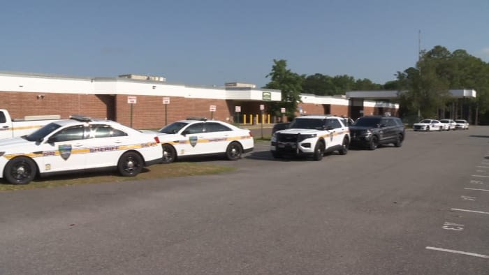 Jacksonville law enforcement agencies practice active shooter drills at Ed White High