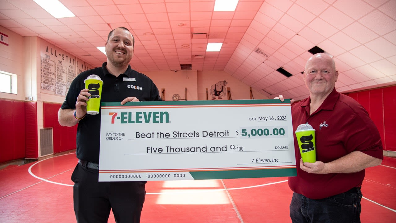 Warren Lincoln Wrestling Group, Beat the Streets Detroit, given $5,000 donation