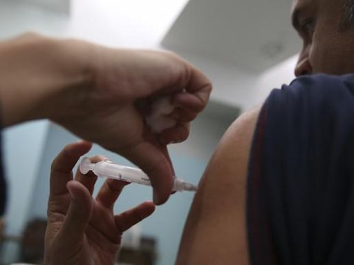 Ministra da Saúde anuncia ampliação da vacinação contra gripe para todas as pessoas com mais de 6 meses