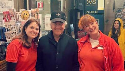 Film a Lucca con Dustin Hoffman e Helen Hunt: il primo ciak in via Beccheria. Strade e piazze offlimits in città: scattano i divieti