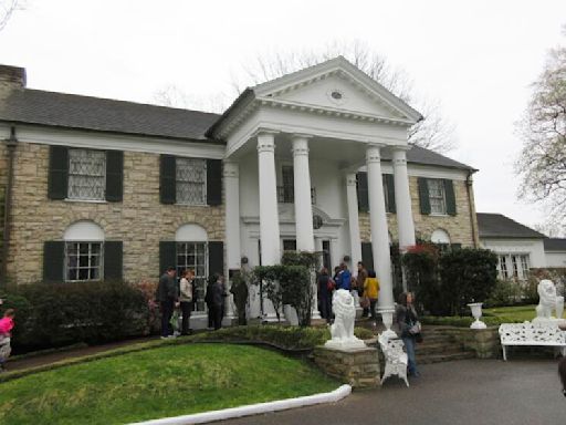 'I had fun': Alleged scammer takes credit for Graceland foreclosure upheaval