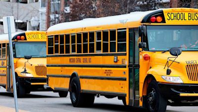 St. Louis School District Offering Families Money to Drive Kids to School amid Bus Driver Shortage