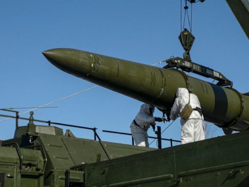 Russia threatens to strike British military sites over Cameron’s Ukraine weapons pledge
