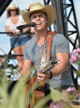 Dustin Lynch