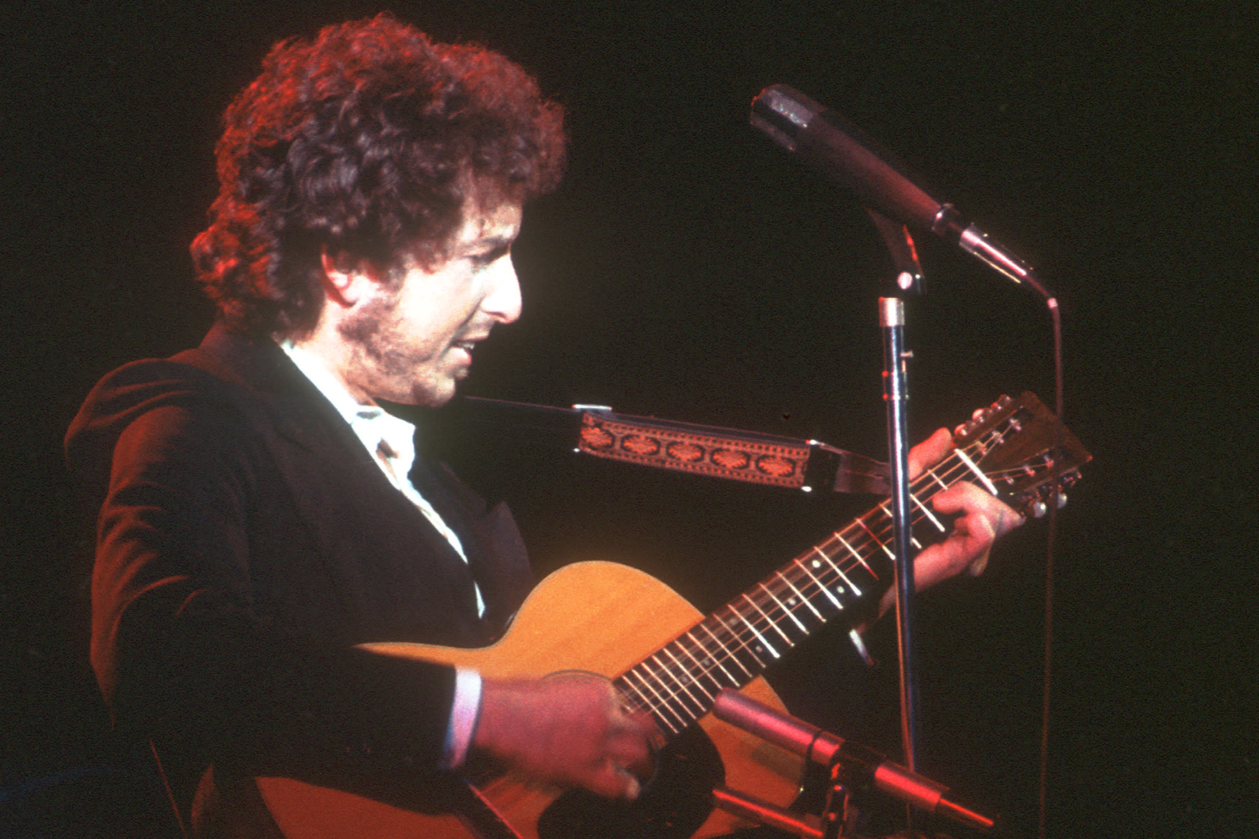 ‘The 1974 Live Recordings’ is a Deeper-Than-Deep Dive Into Dylan’s First Arena Tour