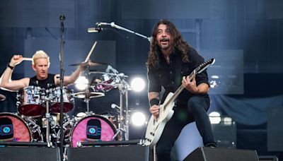 Foo Fighters Are Rocking Up The Charts As They Tour The World