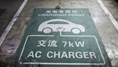 Bain-Backed Chinese EV Services Firm NewLink Seeks Private Loan