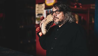 Jeff Tweedy Maps Out Fall 2024 Solo Tour