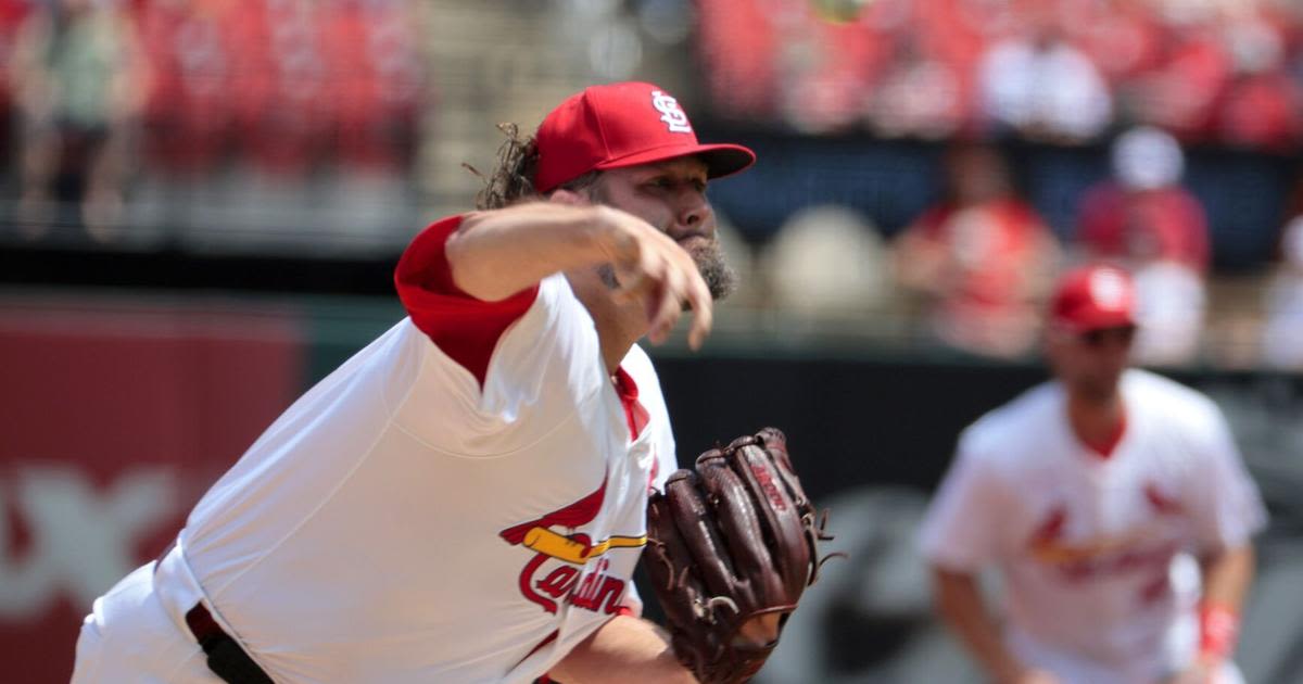 Lance Lynn takes hill for slumping Cardinals in Game 2 at Brewers: First Pitch