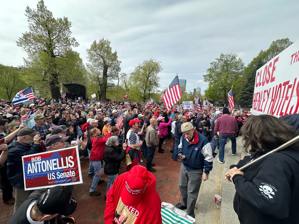 Conservative radio host blasts Massachusetts Democrats and migrant shelter policy at State House rally