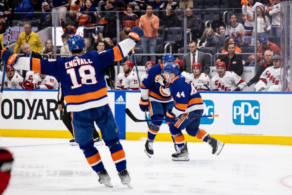 Islanders win Game 4 double overtime thriller to stay alive vs. Hurricanes