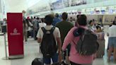 Largas filas en el aeropuerto Dallas-Fort Worth tras fallo informático: te mostramos el panorama