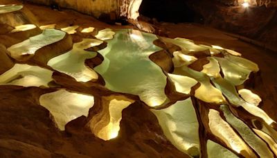 La impresionante cueva de Francia que estuvo habitada hace miles de años: está a tan solo tres horas de España